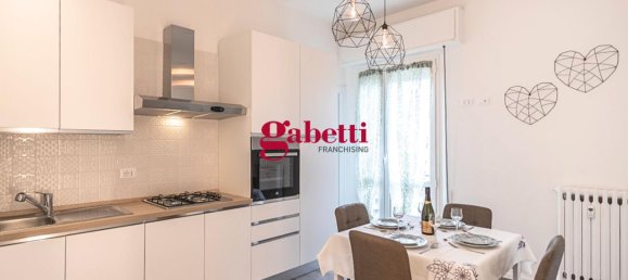 3 rooms Apartment in Rimini, Italy No. 66065 10