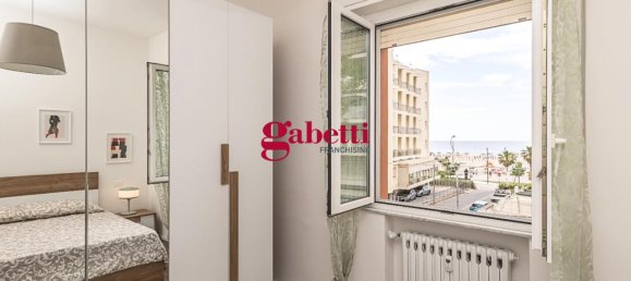 3 rooms Apartment in Rimini, Italy No. 66065 11