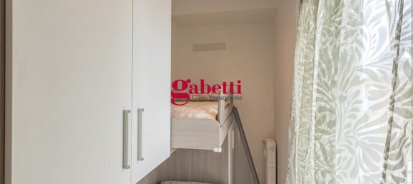 3 rooms Apartment in Rimini, Italy No. 66065 20