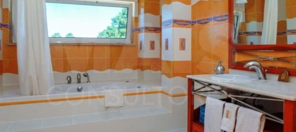 5 bedrooms House in Sesimbra, Portugal No. 16126 17