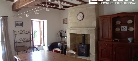 3 bedrooms Castles in Clere-sur-Layon, France No. 99897 3