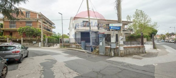 Villa de 3 dormitorios en Mascalucia, Italy No. 295023 35