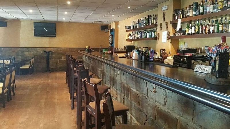 2 bedrooms Commercial property in Estepona, Spain No. 233553