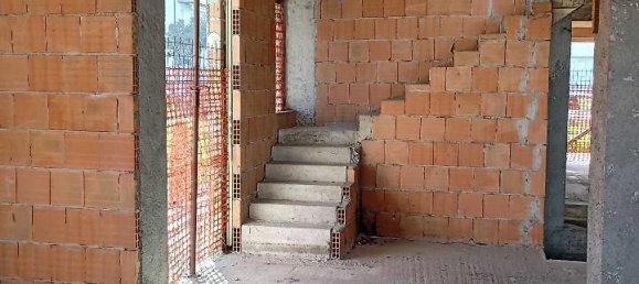 7 rooms House in Verucchio, Italy No. 13180 6