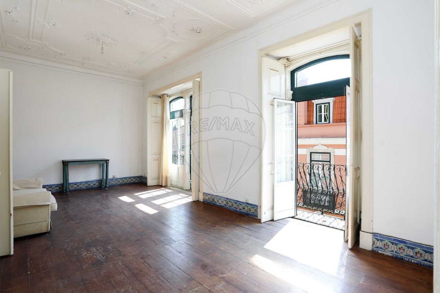 6 bedrooms Apartment in Lisbon, Portugal No. 307138