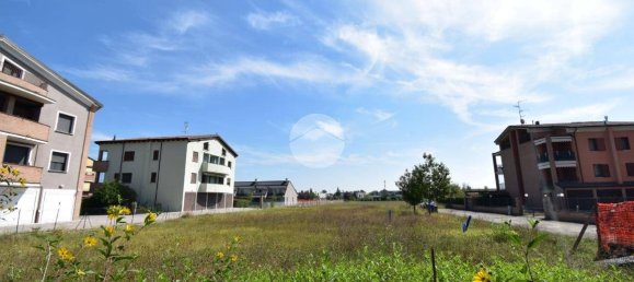 Terreno en Fidenza, Italy 1400 m² No. 379338 7