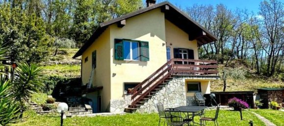 4-salle Maison à Castiglione Chiavarese, Italy No. 18130 5