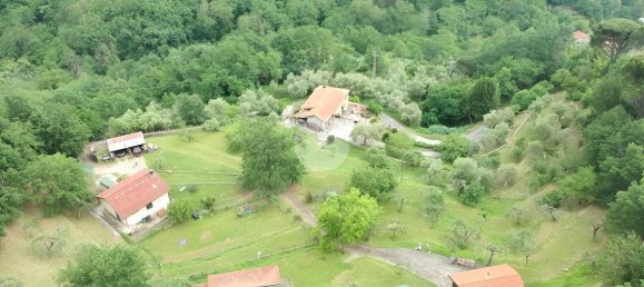 4-salle Maison à Castiglione Chiavarese, Italy No. 18130 31