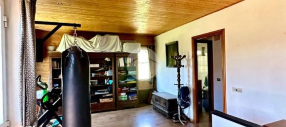 4-salle Maison à Castiglione Chiavarese, Italy No. 18130 10