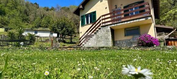 4-salle Maison à Castiglione Chiavarese, Italy No. 18130 15