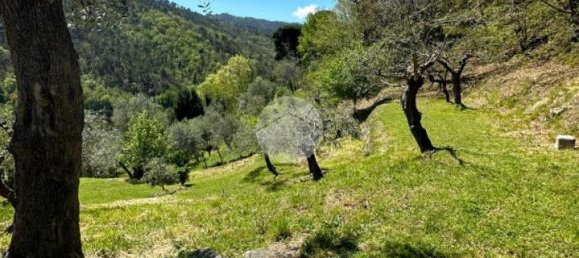 4-salle Maison à Castiglione Chiavarese, Italy No. 18130 33