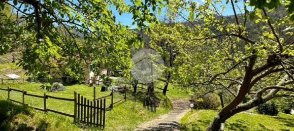 4-salle Maison à Castiglione Chiavarese, Italy No. 18130 22