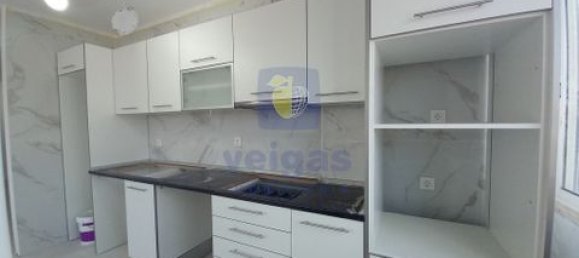 4 bedrooms Apartment in Almada, Portugal No. 151308 8