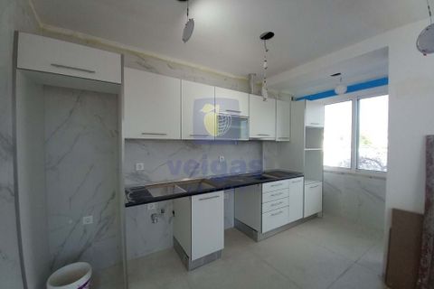 4 bedrooms Apartment in Almada, Portugal No. 151308