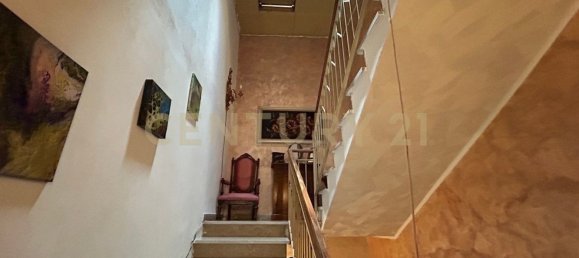 Casa de 6 dormitorios en Colognola ai Colli, Italy No. 321454 17