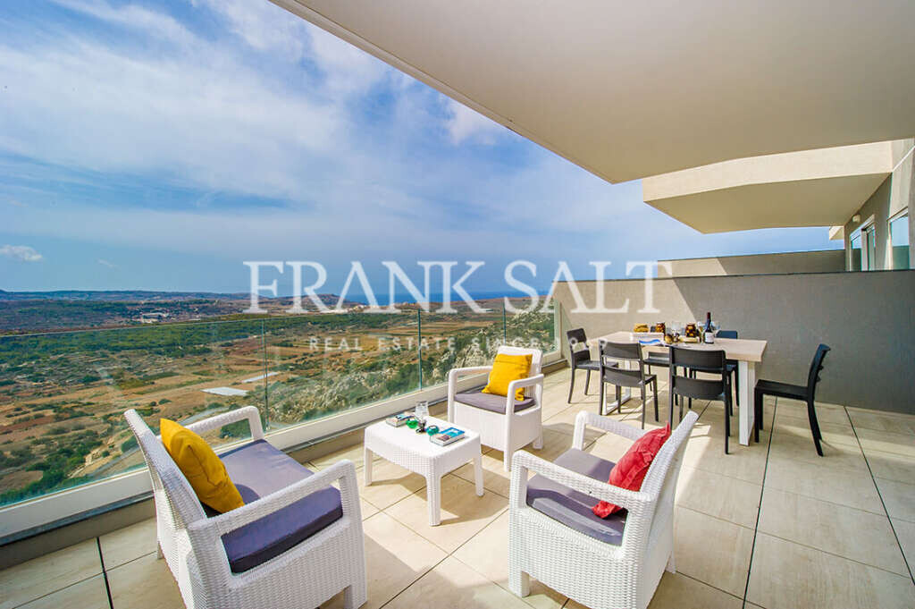 Apartamento T3 em Mellieha, Malta N.º 9536