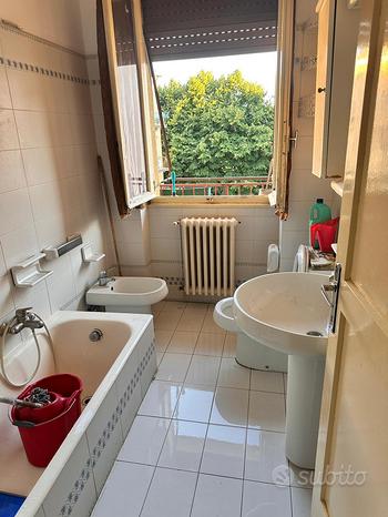 5غرفة شقة في Brescia, Italy رقم 305464