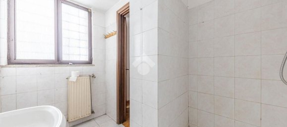 4-salle Appartement à Rome, Italy No. 280012 29