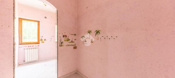 4-salle Appartement à Rome, Italy No. 280012 15