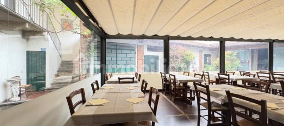 5غرفة عقار تجاري في Tradate, Italy رقم 302195 2