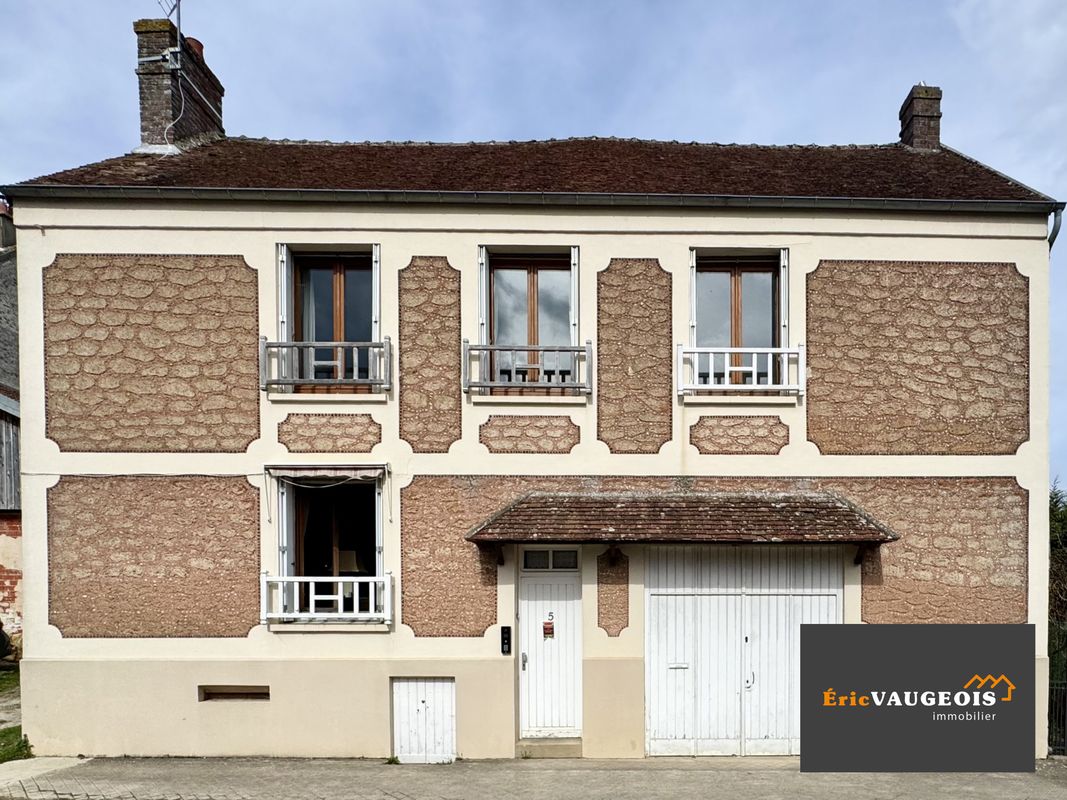 3 bedrooms House in Coulommiers, France No. 121243