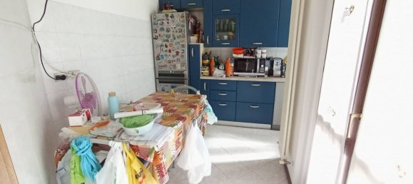 3 rooms Apartment in Cinisello Balsamo, Italy No. 290574 9