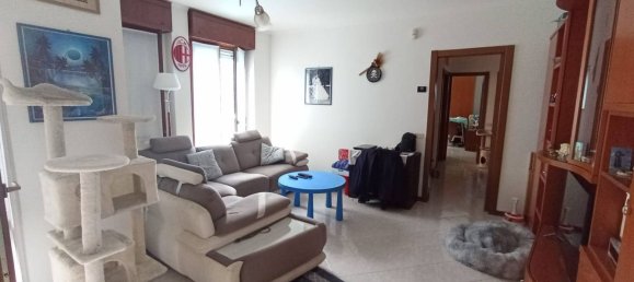 3 rooms Apartment in Cinisello Balsamo, Italy No. 290574 12