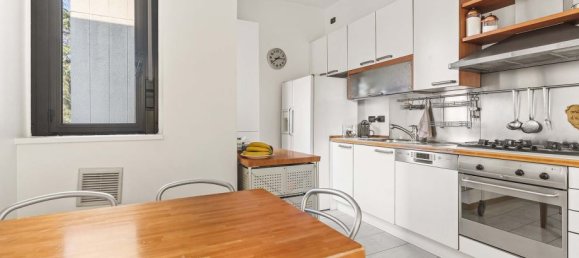 4 bedrooms Apartment in Milan, Italy No. 240878 6