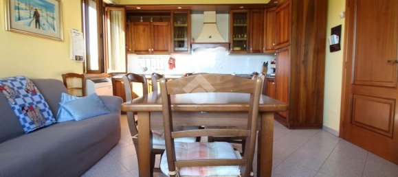 5 bedrooms Villa in Luzzara, Italy No. 358067 10