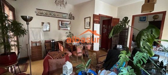 Apartamento de 3 dormitorios en Córdoba, Spain No. 160776 9