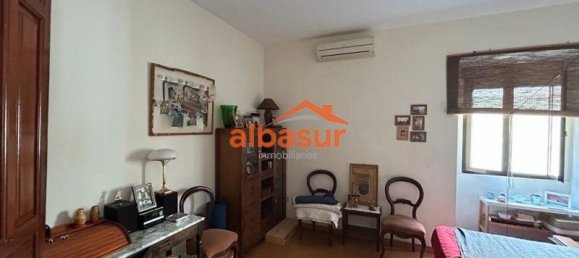 Apartamento de 3 dormitorios en Córdoba, Spain No. 160776 14