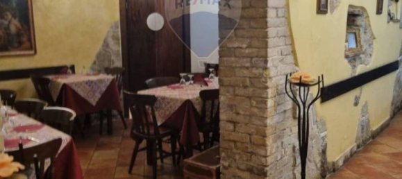 5 rooms Commercial property in Formia, Italy No. 293609 6