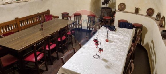 5 rooms Commercial property in Formia, Italy No. 293609 10