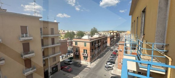 Квартира с 2 комнатами в Матера, Италия № 26508 11