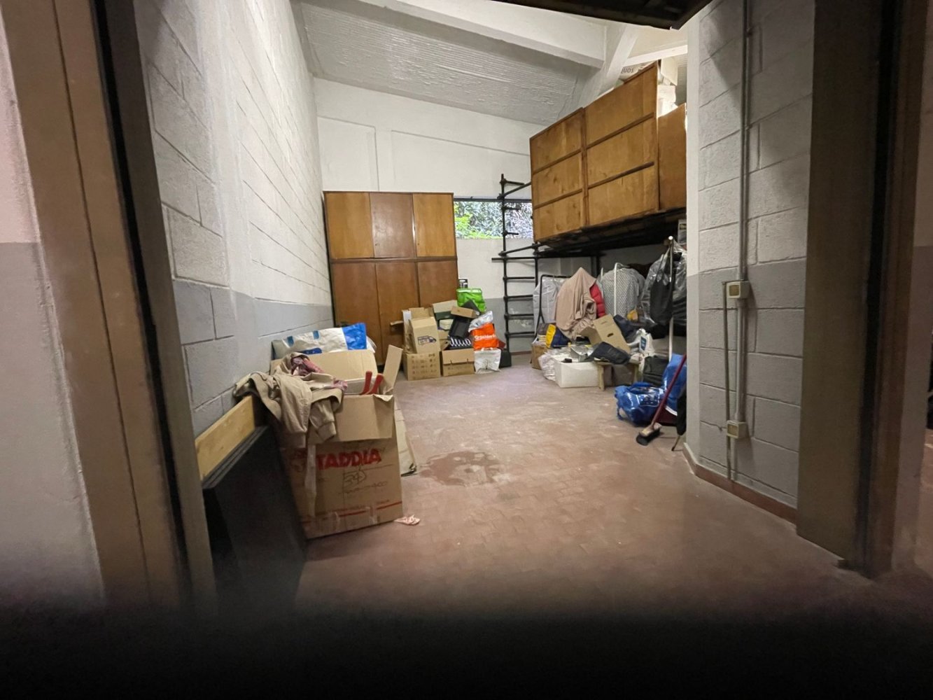 24m² Garage in Genoa, Italy No. 36435