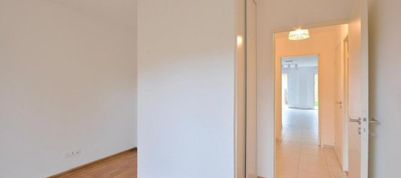 4 bedrooms Apartment in Villefranche-sur-Saone, France No. 271456 8