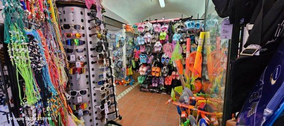 عقار تجاري في Alassio, Italy 82متر مربع رقم 268683 8