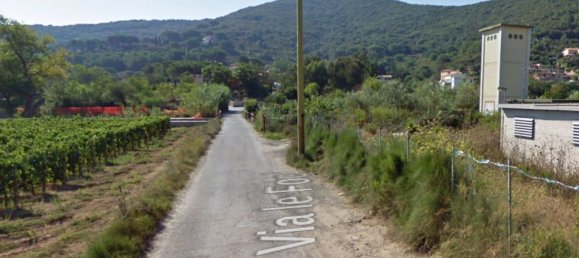 5 rooms Apartment in Portoferraio, Italy No. 41775 4