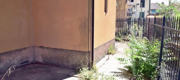 160m² Commercial property in Cicagna, Italy No. 342435 4