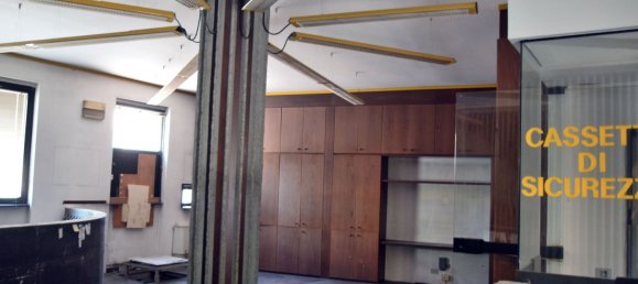 160m² Commercial property in Cicagna, Italy No. 342435 7