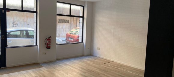 Propiedad comercial en Gijón, Spain 46 m² No. 137216 3