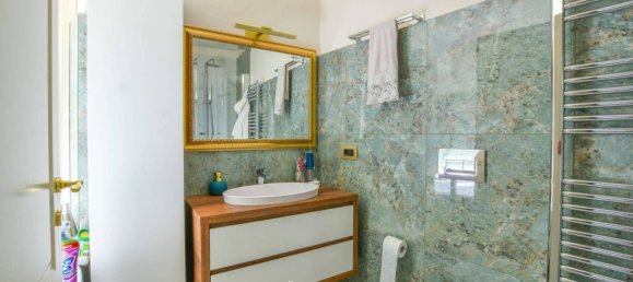 6 bedrooms Villa in Lesa, Italy No. 376205 20