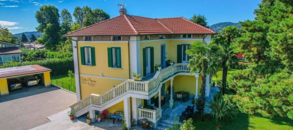 6 bedrooms Villa in Lesa, Italy No. 376205 3