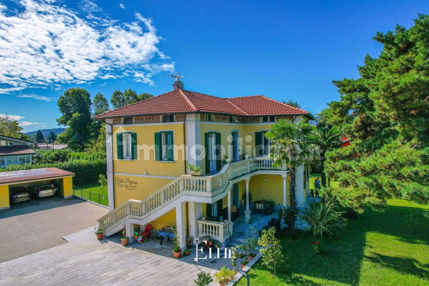 6 bedrooms Villa in Lesa, Italy No. 376205