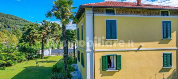 6 bedrooms Villa in Lesa, Italy No. 376205 2