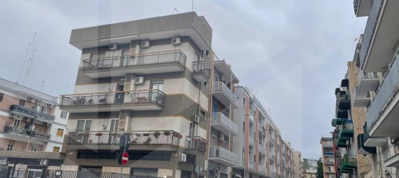 Apartamento de 2 divisões em Bari, Italy N.º 20376 2