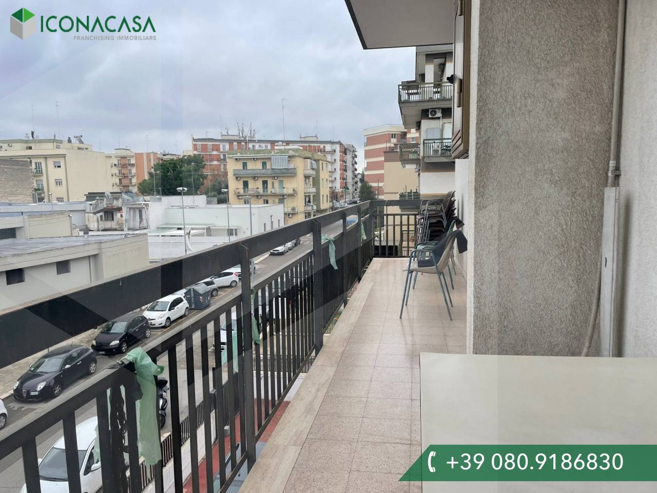 Apartamento de 2 divisões em Bari, Italy N.º 20376