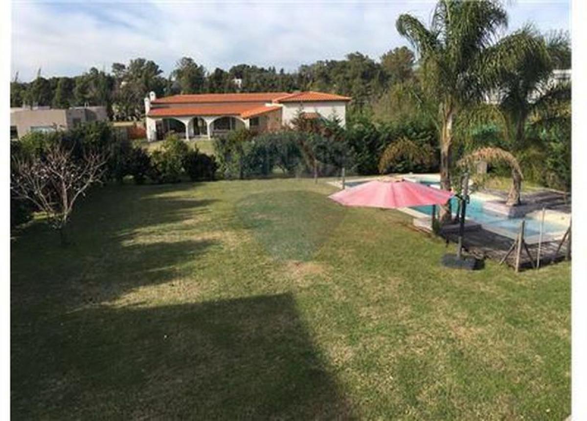 3 bedrooms House in Tigre, Argentina No. 51589