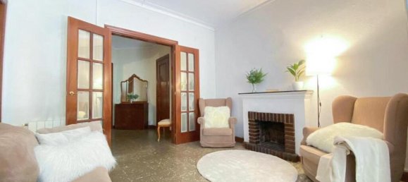 5 bedrooms Apartment in Eixample, Spain No. 162591 3