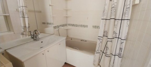 1 bedroom Apartment in Le Creusot, France No. 201445 4